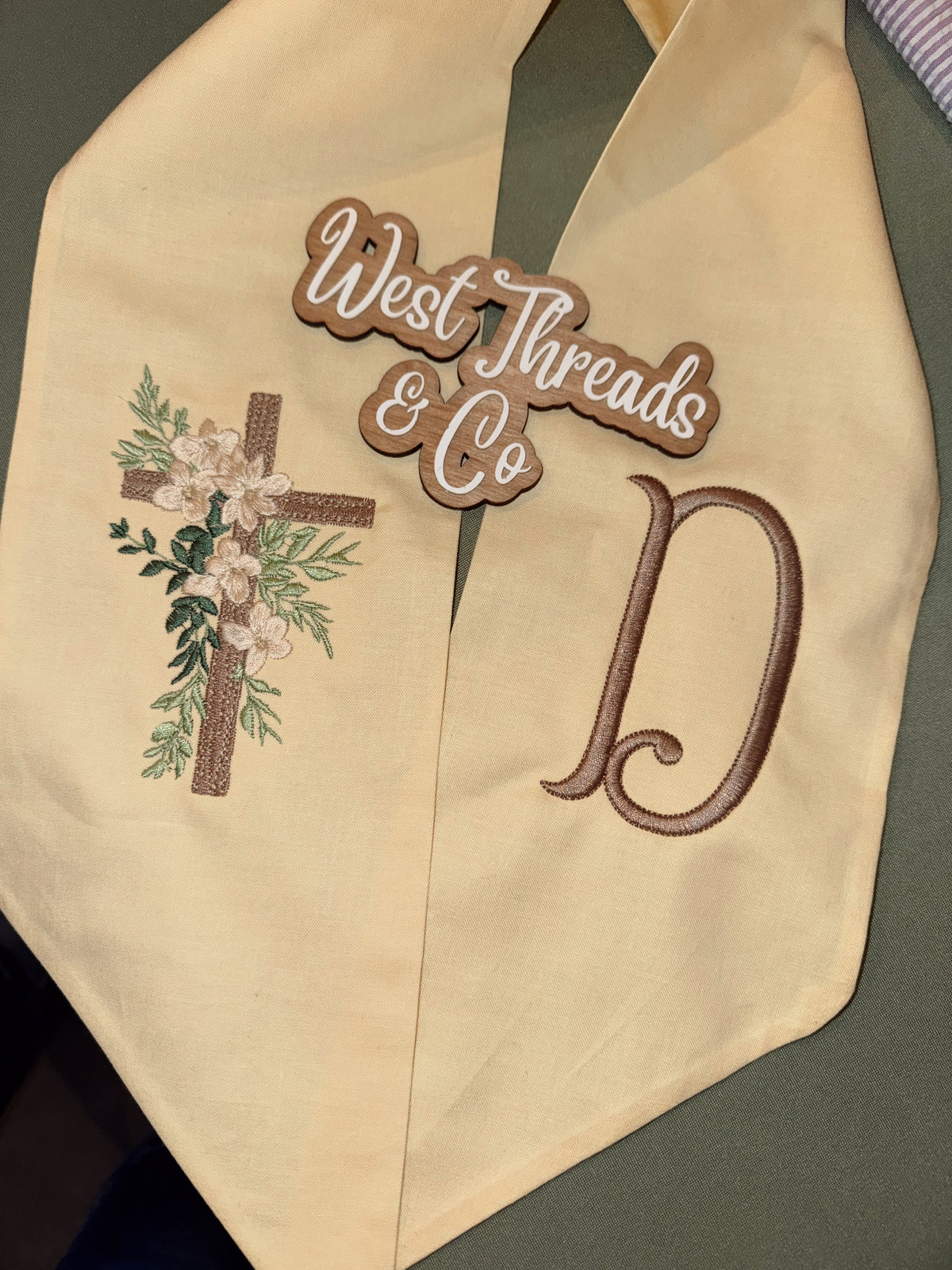 Solid Wreath Sash